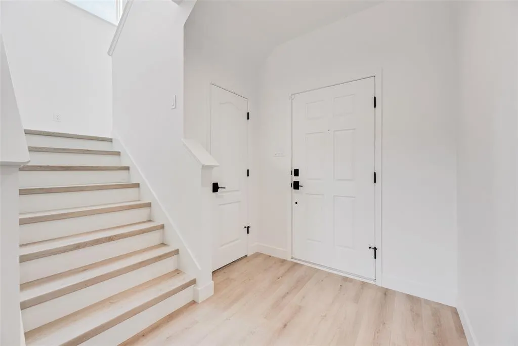 6813 Cotton Seed Drive