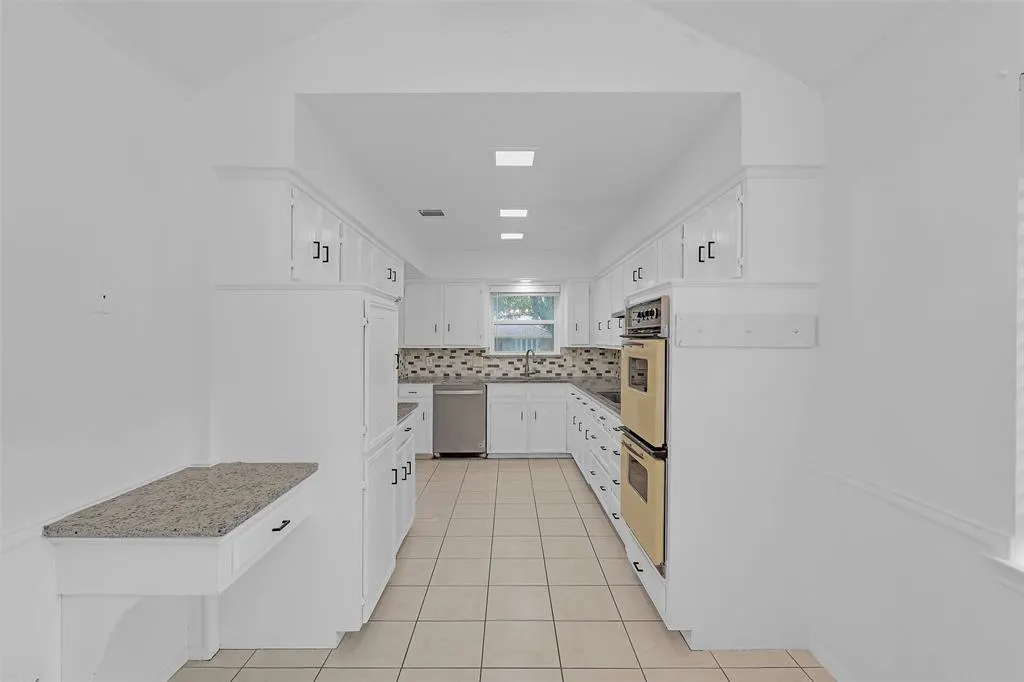 2213 Silver Holly Lane