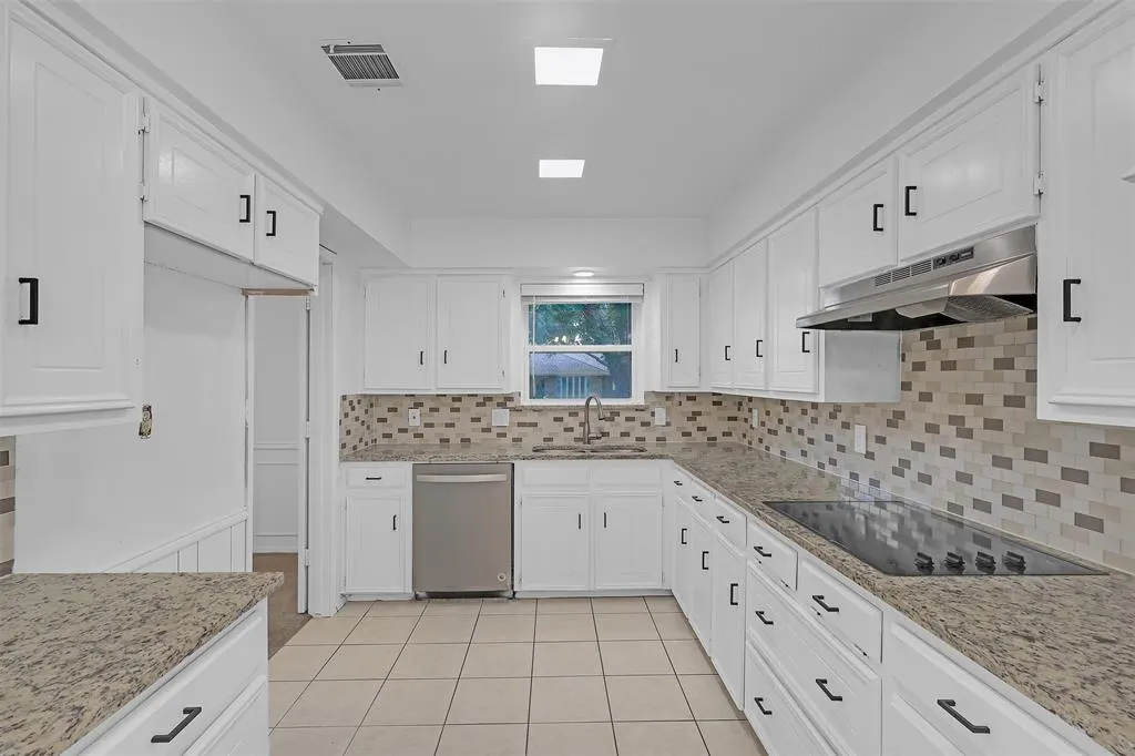 2213 Silver Holly Lane