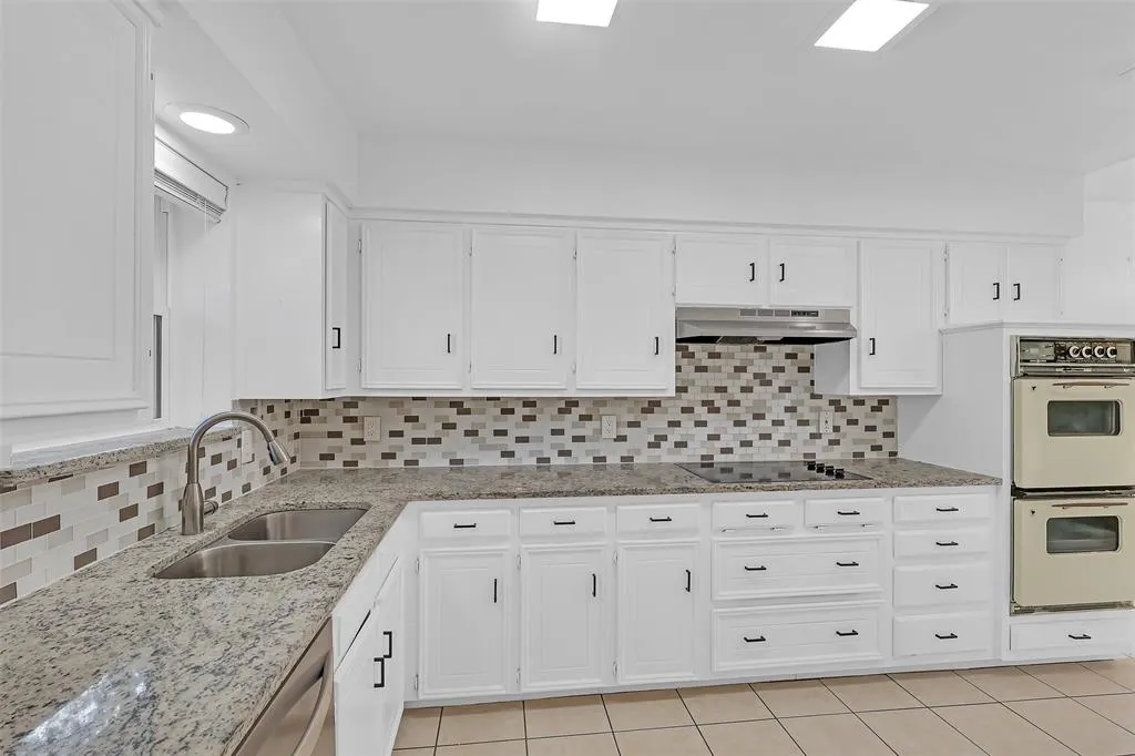 2213 Silver Holly Lane