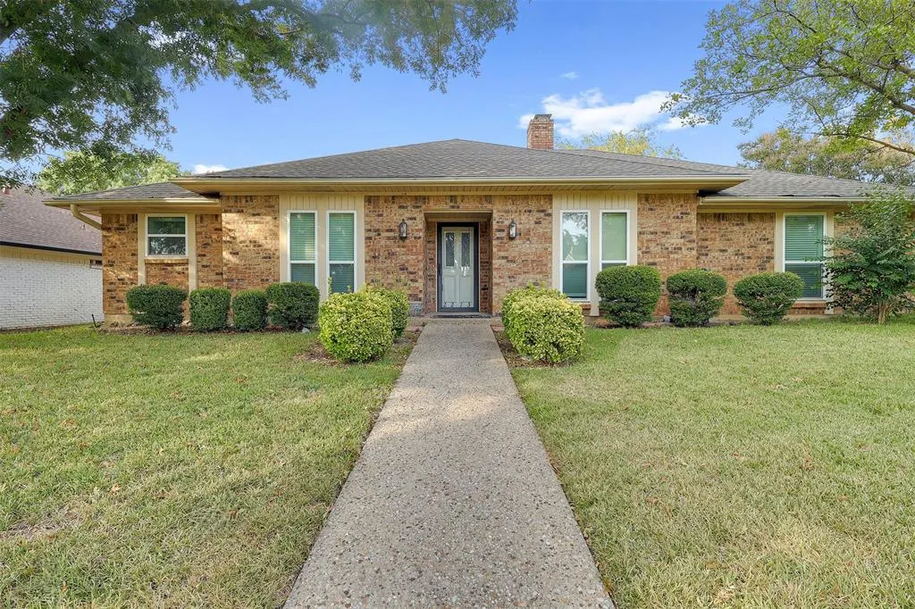 2213 Silver Holly Lane