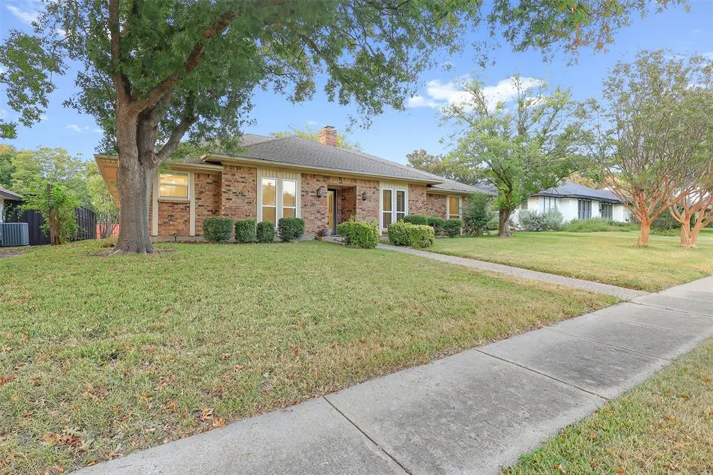 2213 Silver Holly Lane