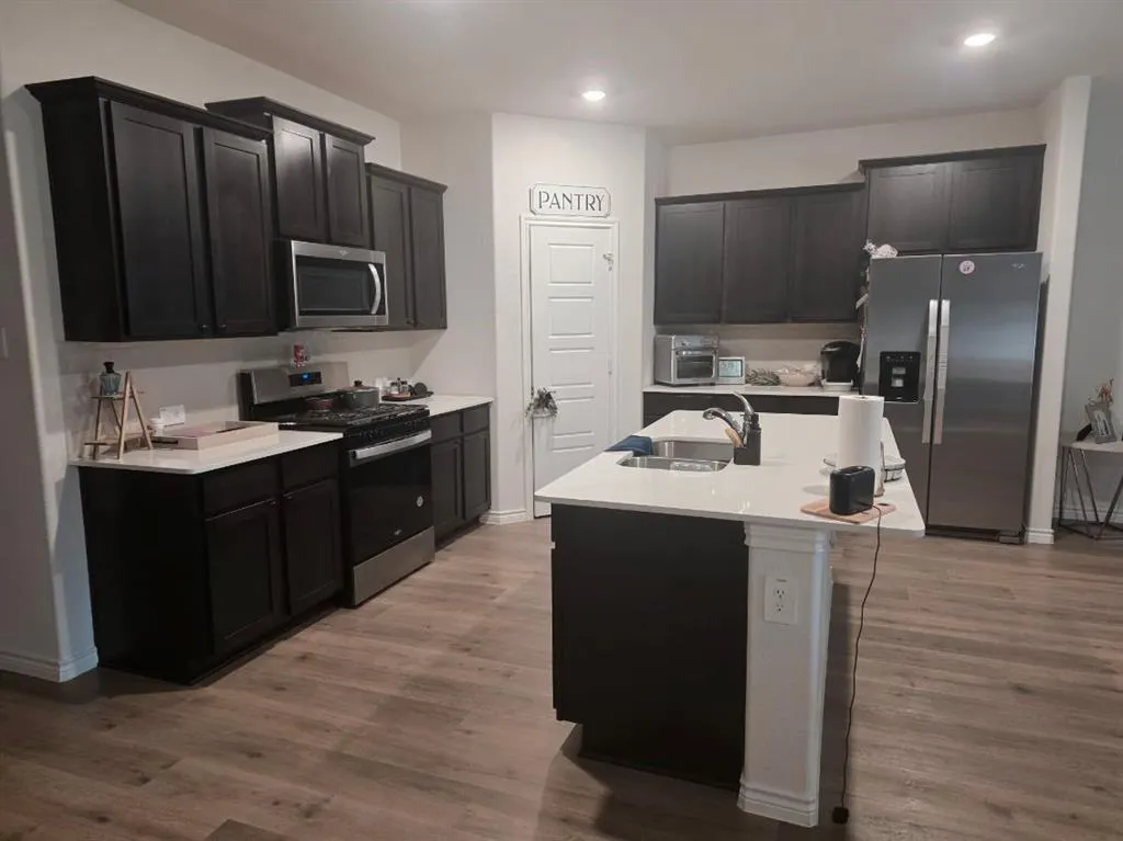 10101 Sunnyview Lane