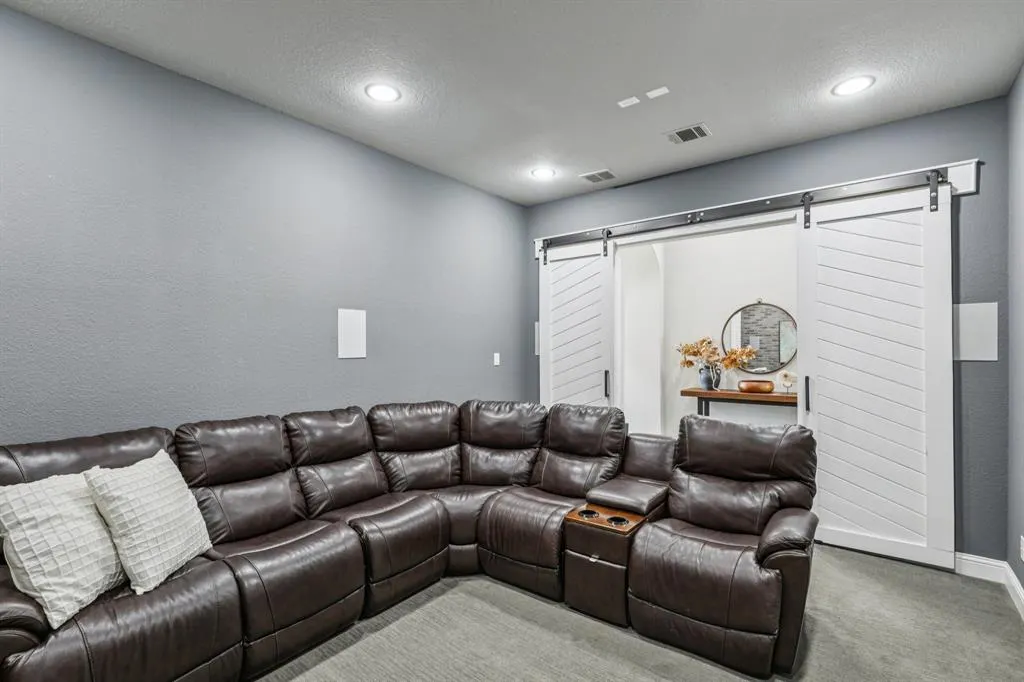 2901 Meadow Dell Drive