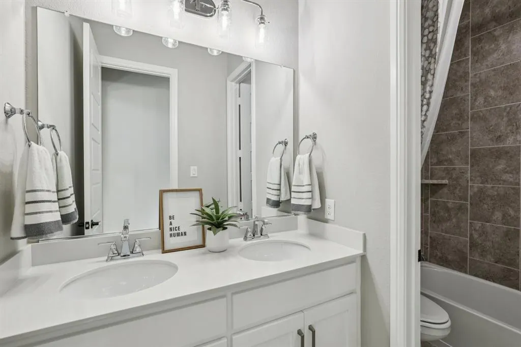 2901 Meadow Dell Drive