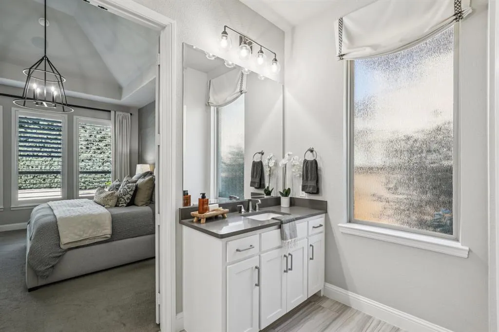 2901 Meadow Dell Drive