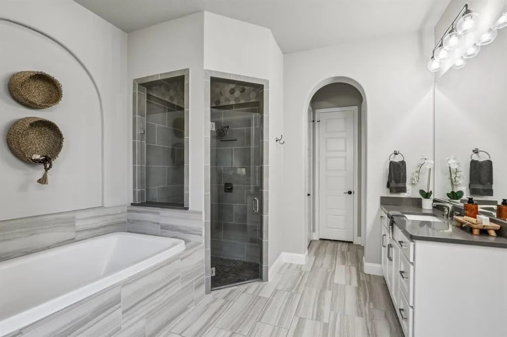 2901 Meadow Dell Drive