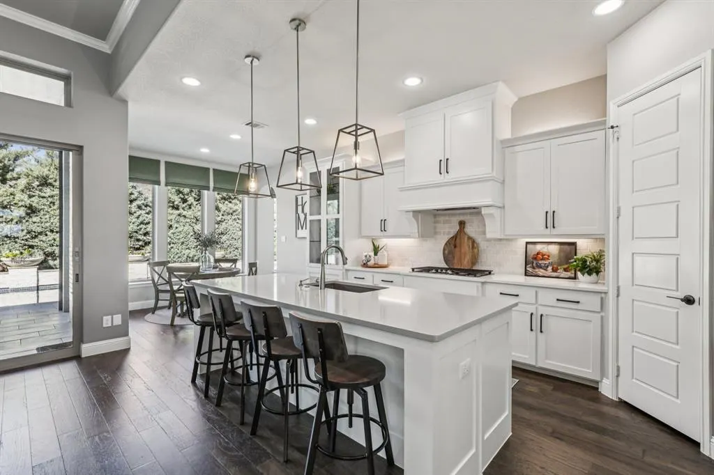 2901 Meadow Dell Drive