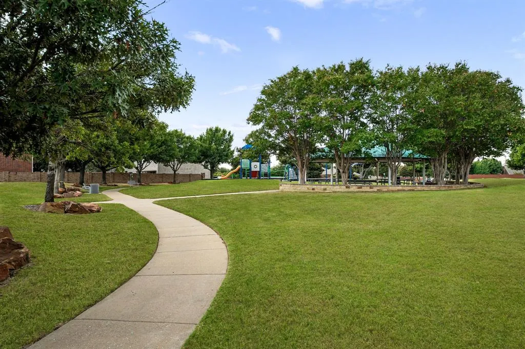 9940 Dartmouth Drive