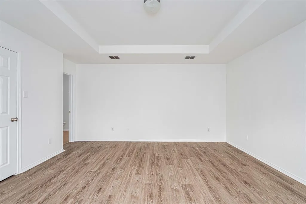 9940 Dartmouth Drive