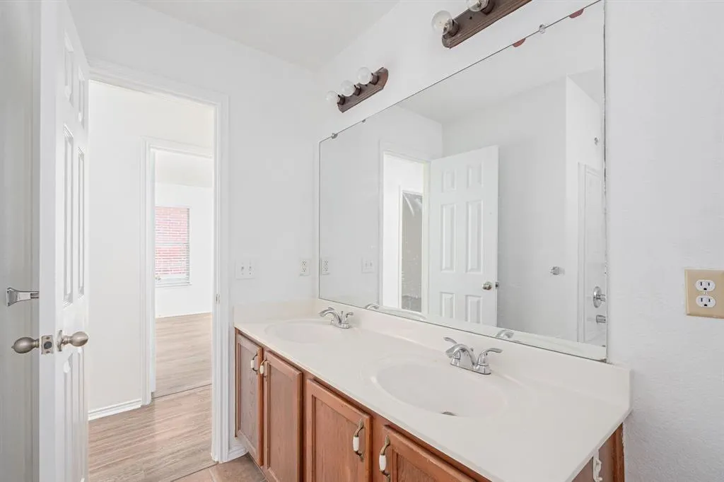 9940 Dartmouth Drive