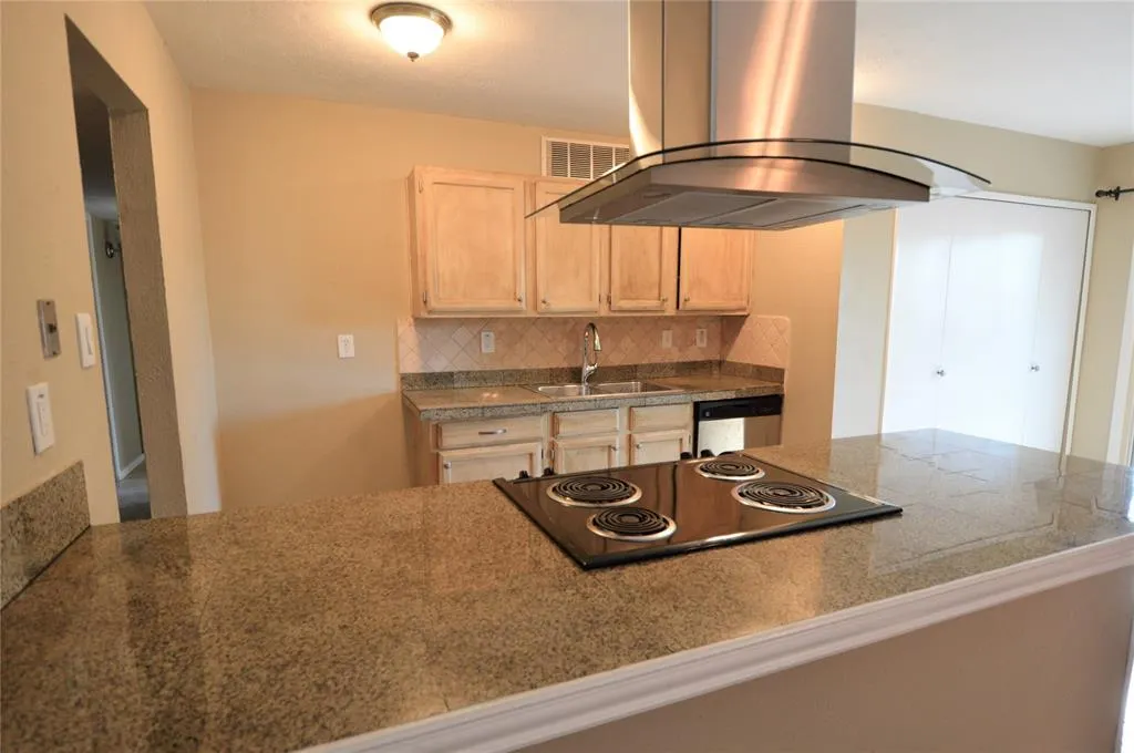 740 Wandering Way Drive