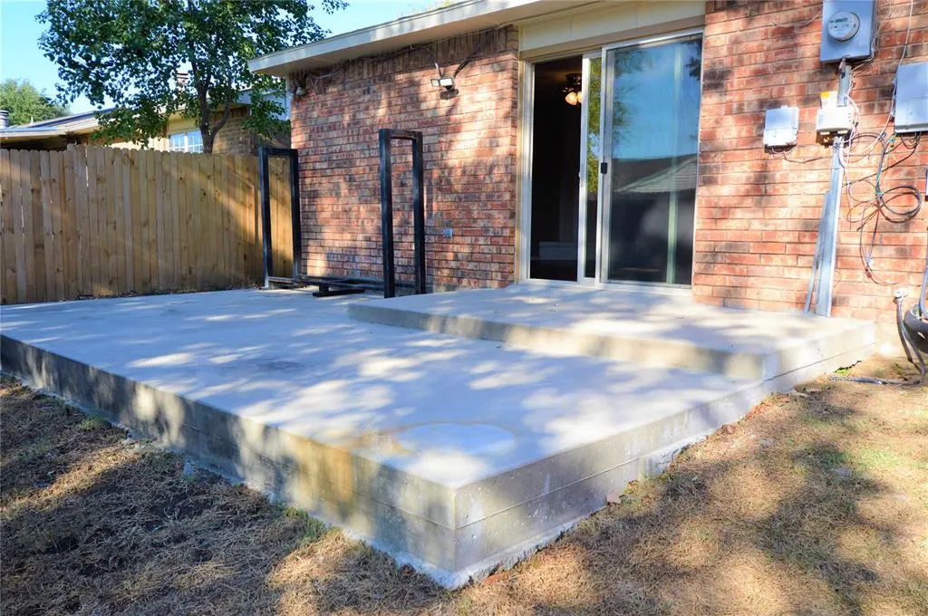 740 Wandering Way Drive