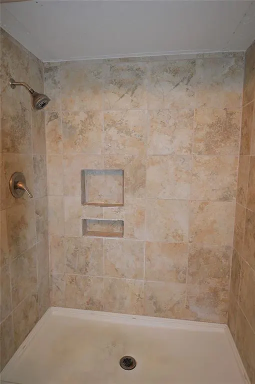 740 Wandering Way Drive