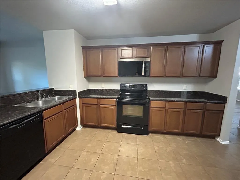 438 Andalusian Trail