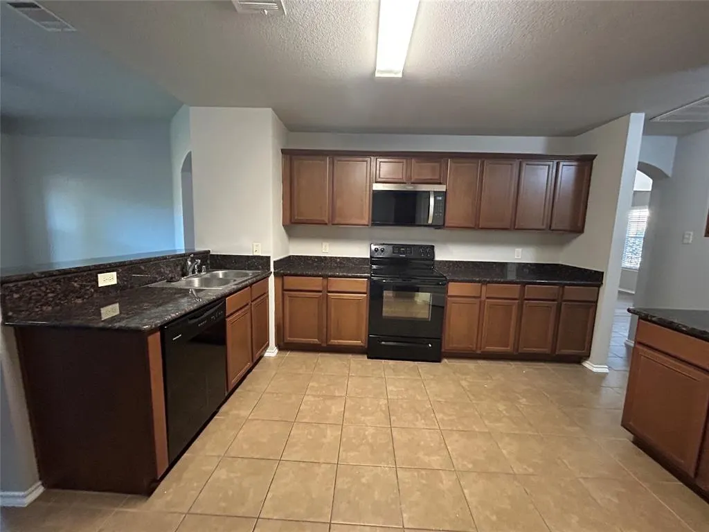 438 Andalusian Trail