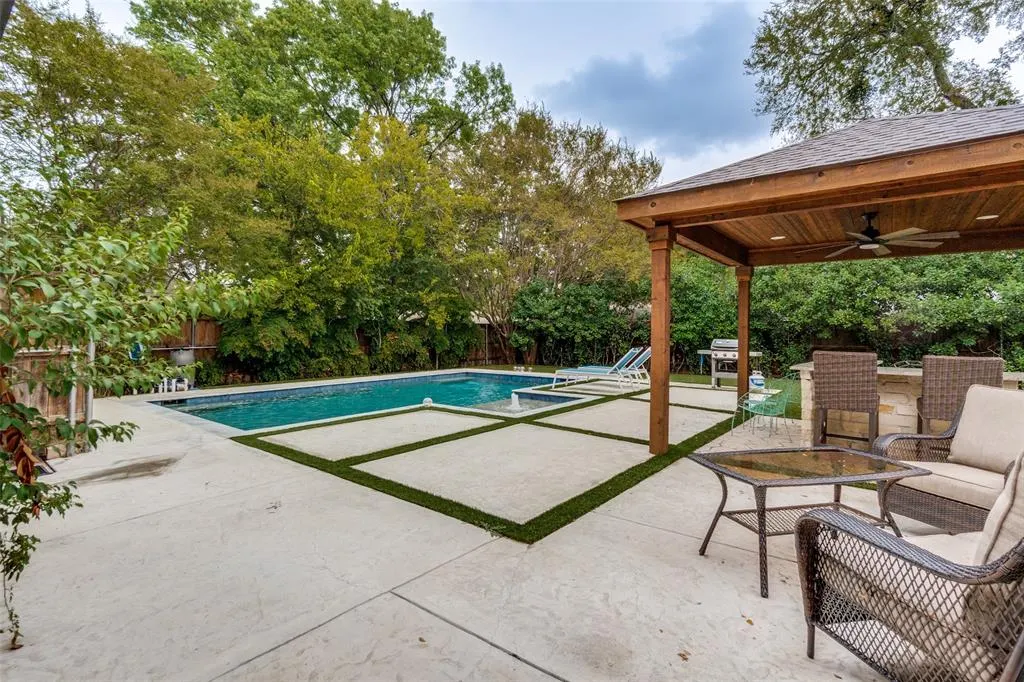 10355 Carry Back Circle