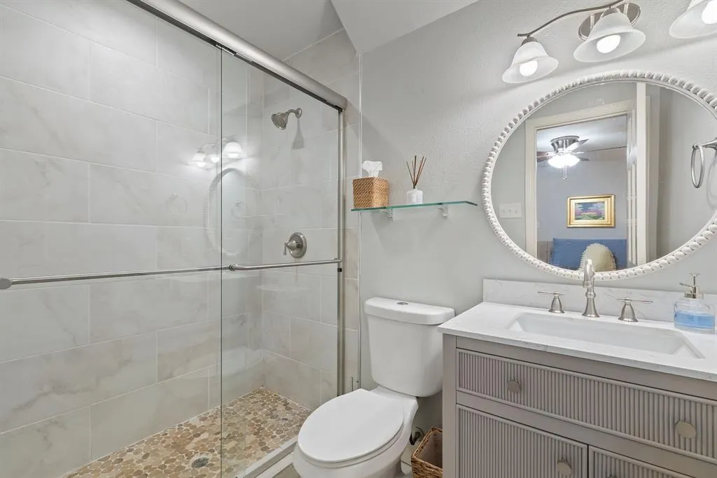 15935 Longvista Drive