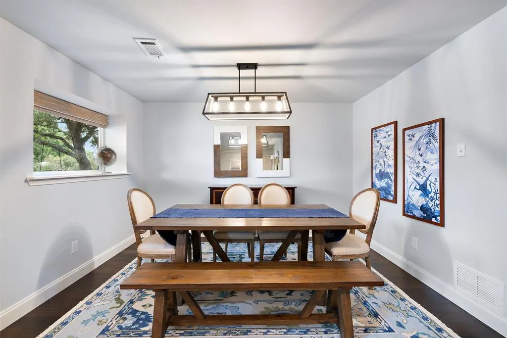 15935 Longvista Drive