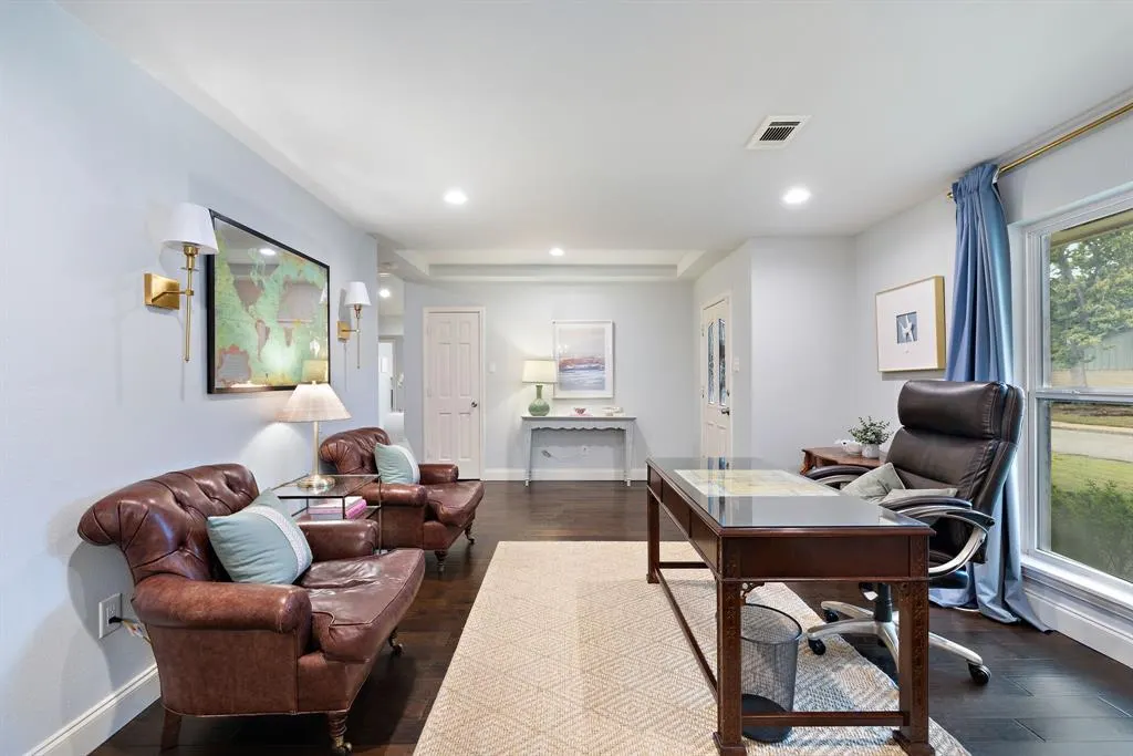 15935 Longvista Drive