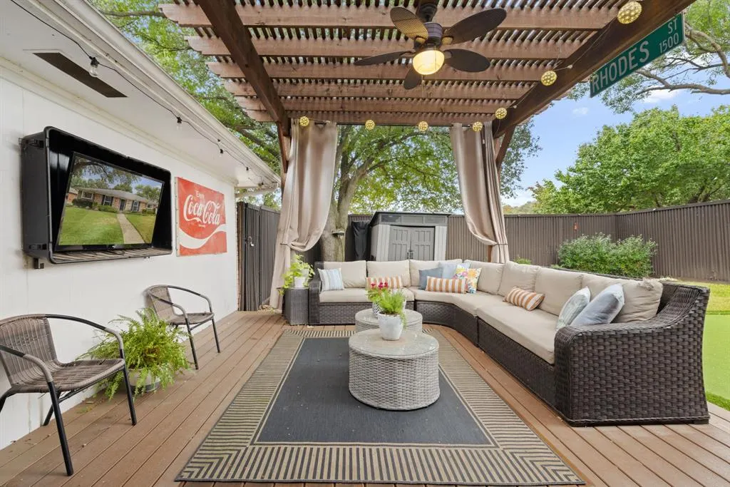 15935 Longvista Drive