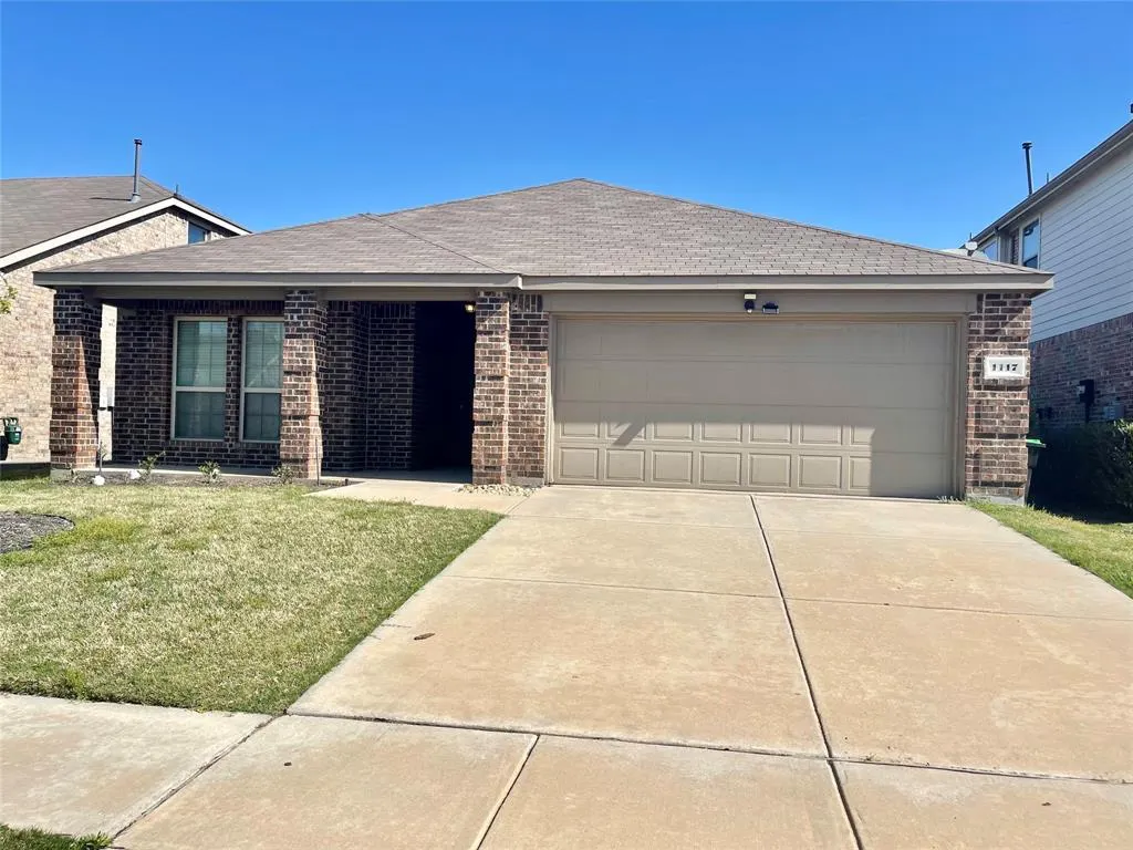 1117 Lake Grove Drive