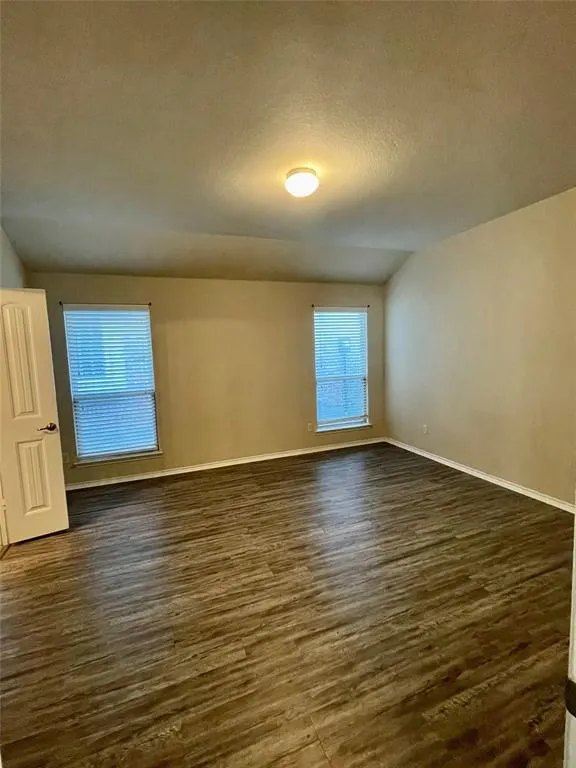 1117 Lake Grove Drive