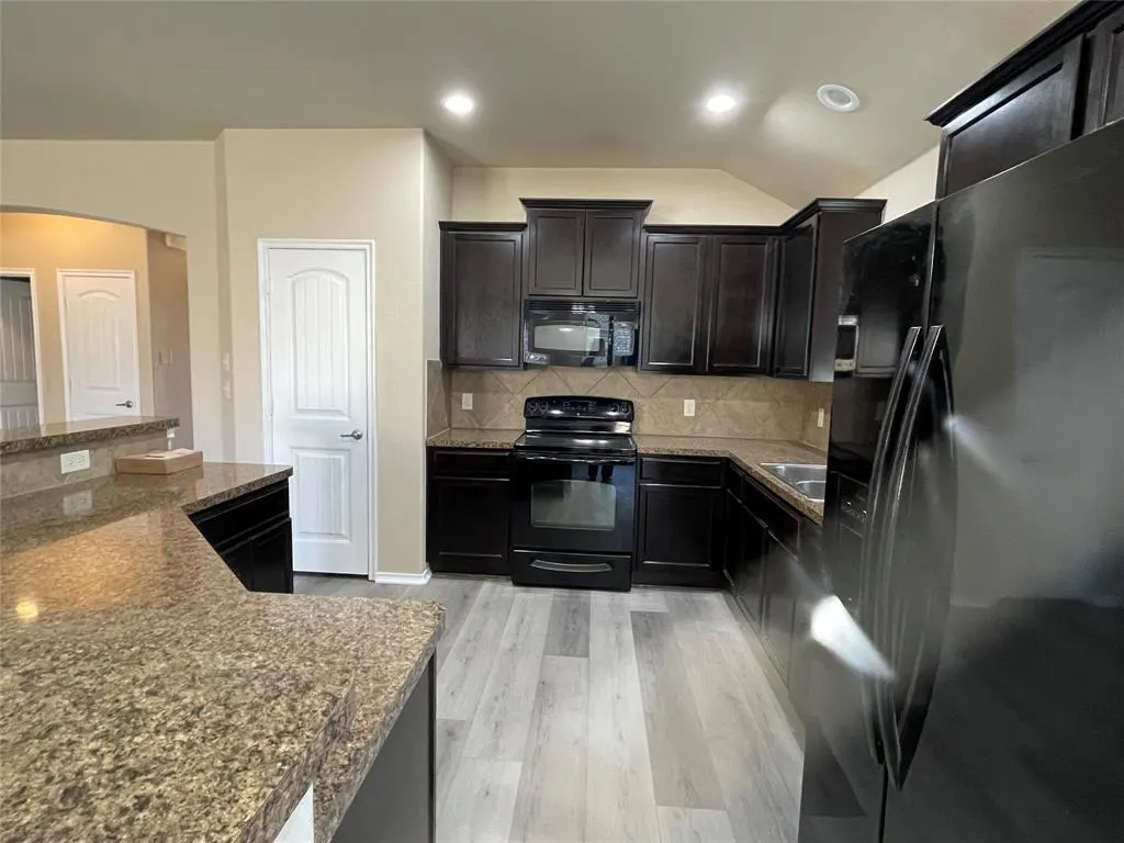 1117 Lake Grove Drive