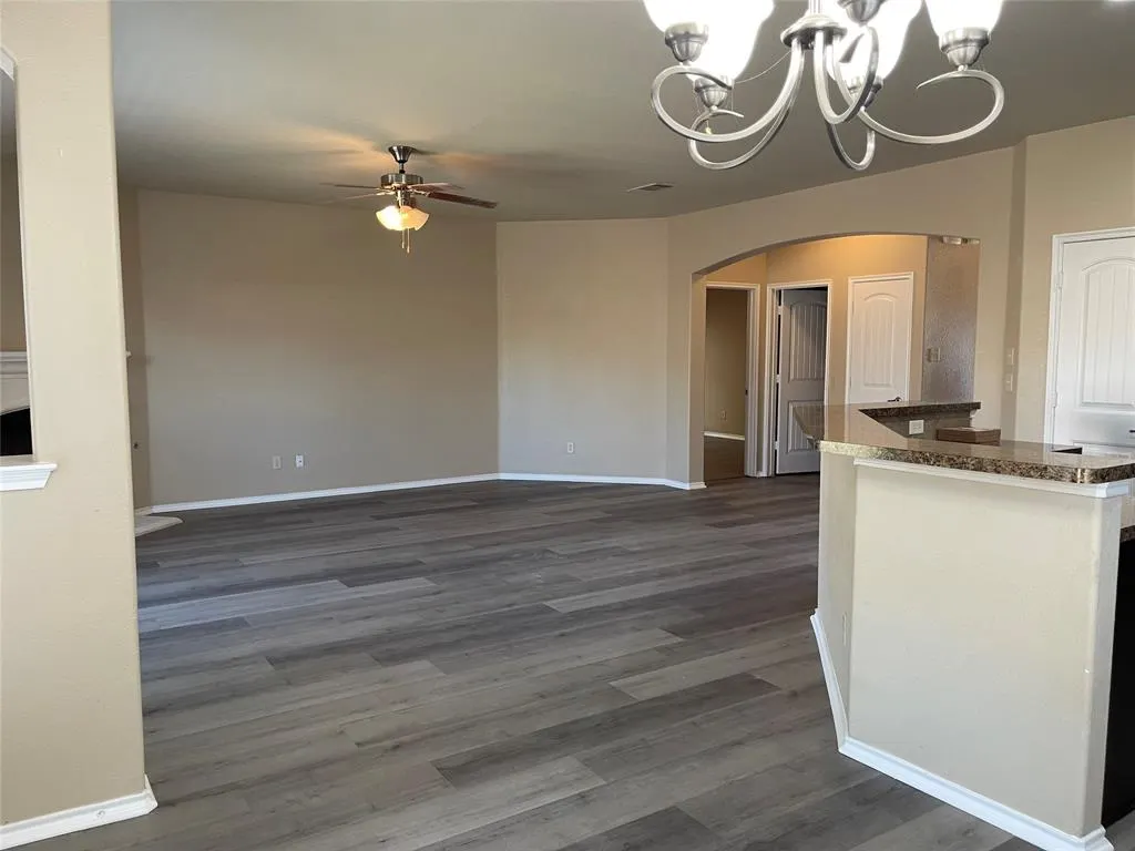 1117 Lake Grove Drive