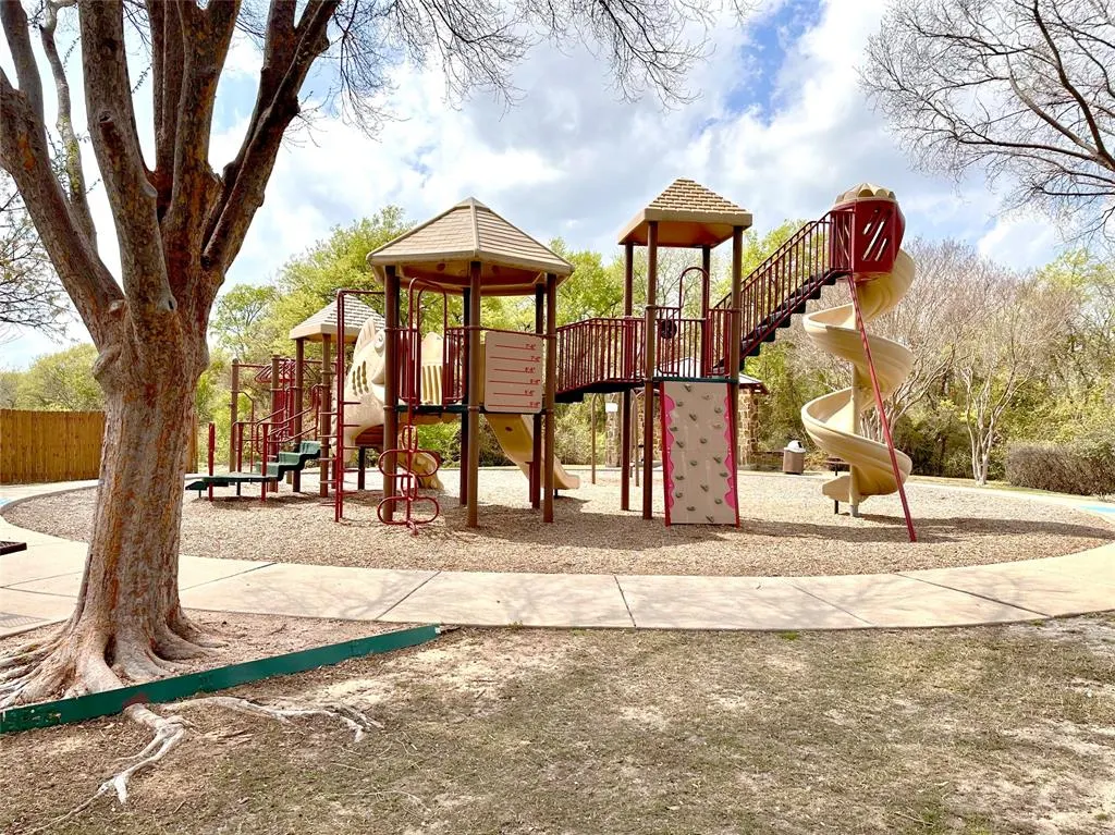 2549 Saddlehorn Drive