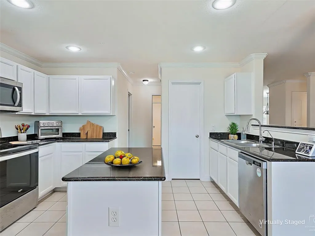 2549 Saddlehorn Drive