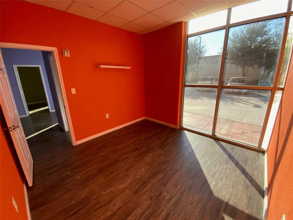 26785 E University Drive, #400