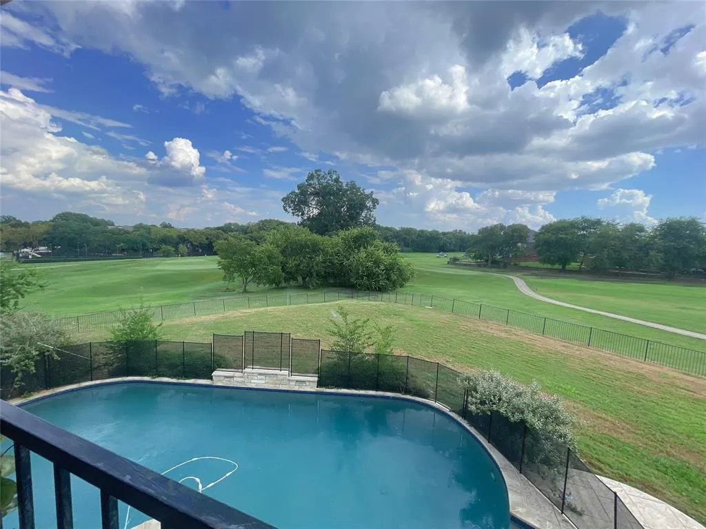 2400 Geiberger Drive