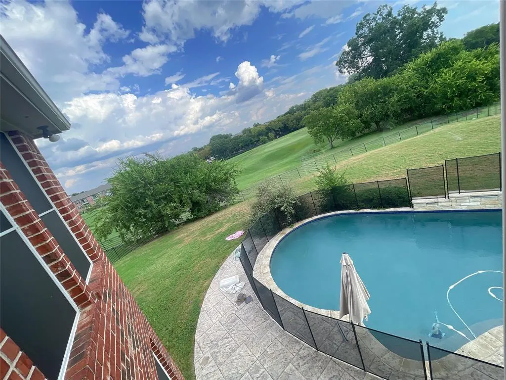 2400 Geiberger Drive