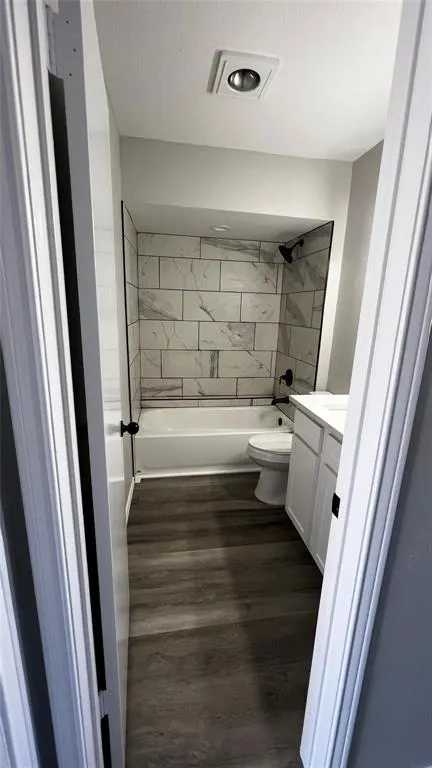 9809 Park Lane Place