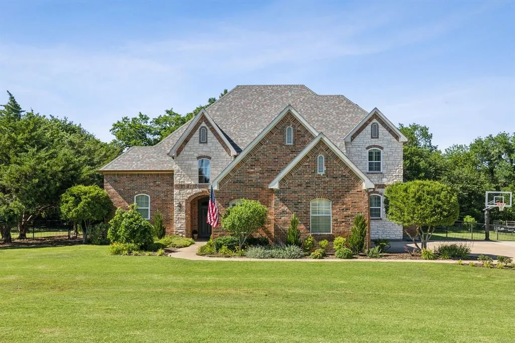 9111 Saddle Horn Court