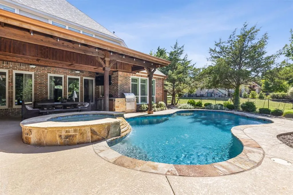 9111 Saddle Horn Court