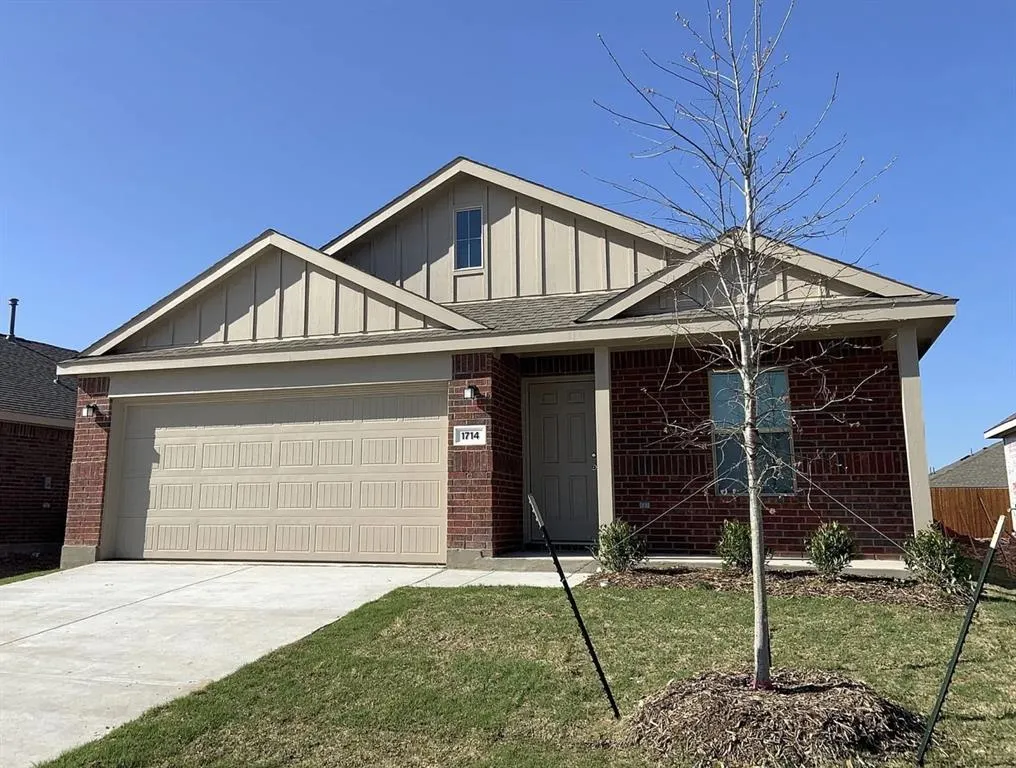 1612 Helmoken Falls Drive