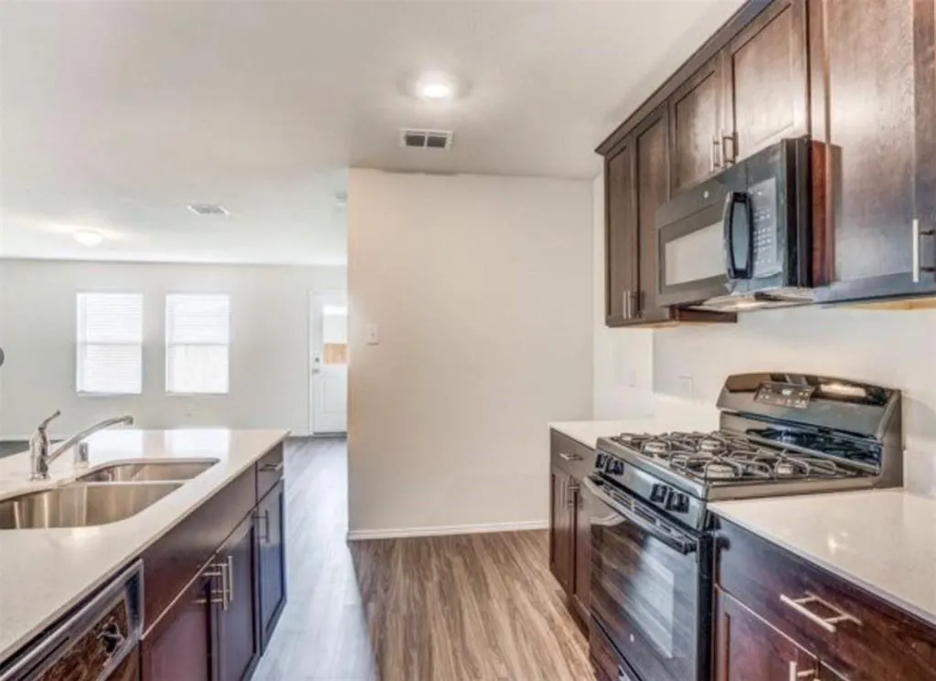 1612 Helmoken Falls Drive