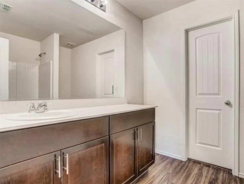 1612 Helmoken Falls Drive