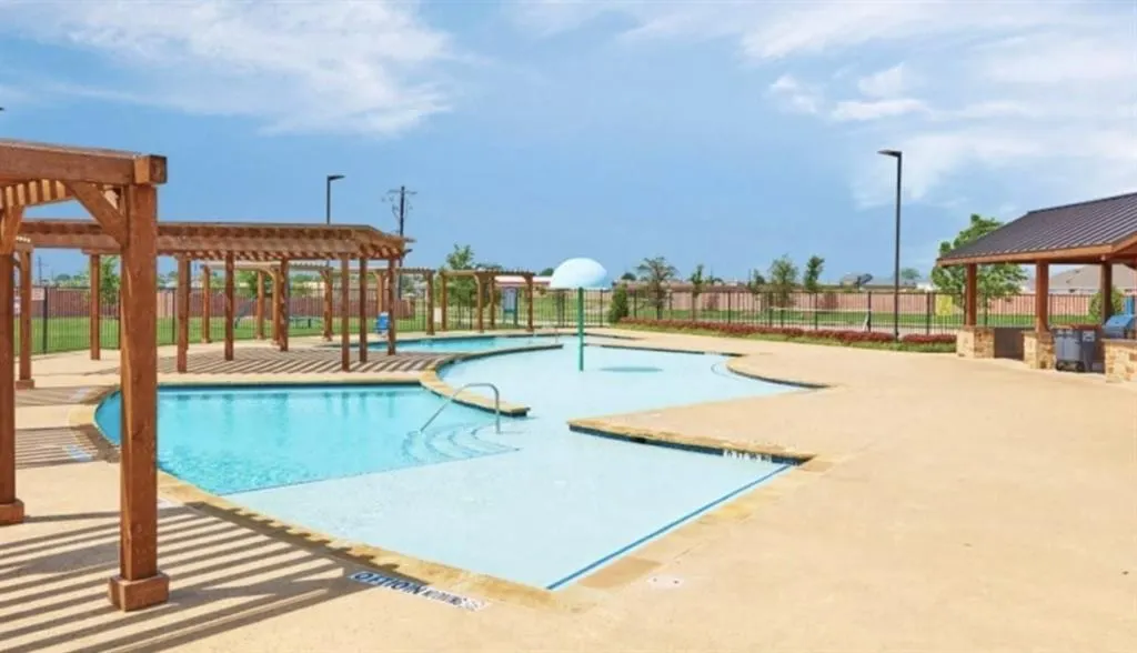 1612 Helmoken Falls Drive