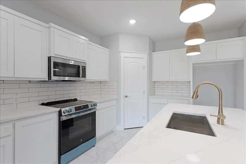 2355 County Road 376