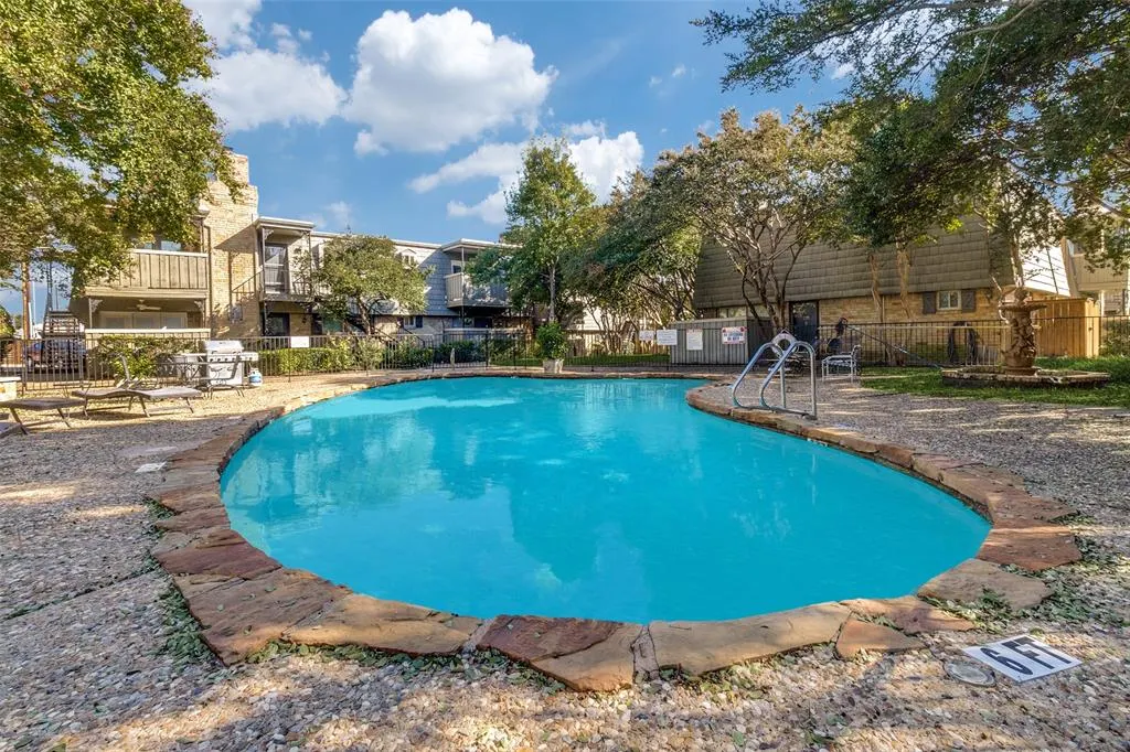 7705 Meadow Park Drive, #205