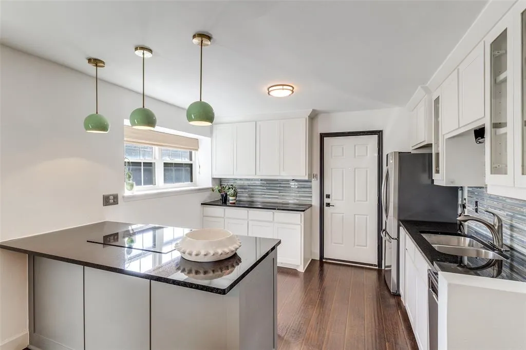 7705 Meadow Park Drive, #205