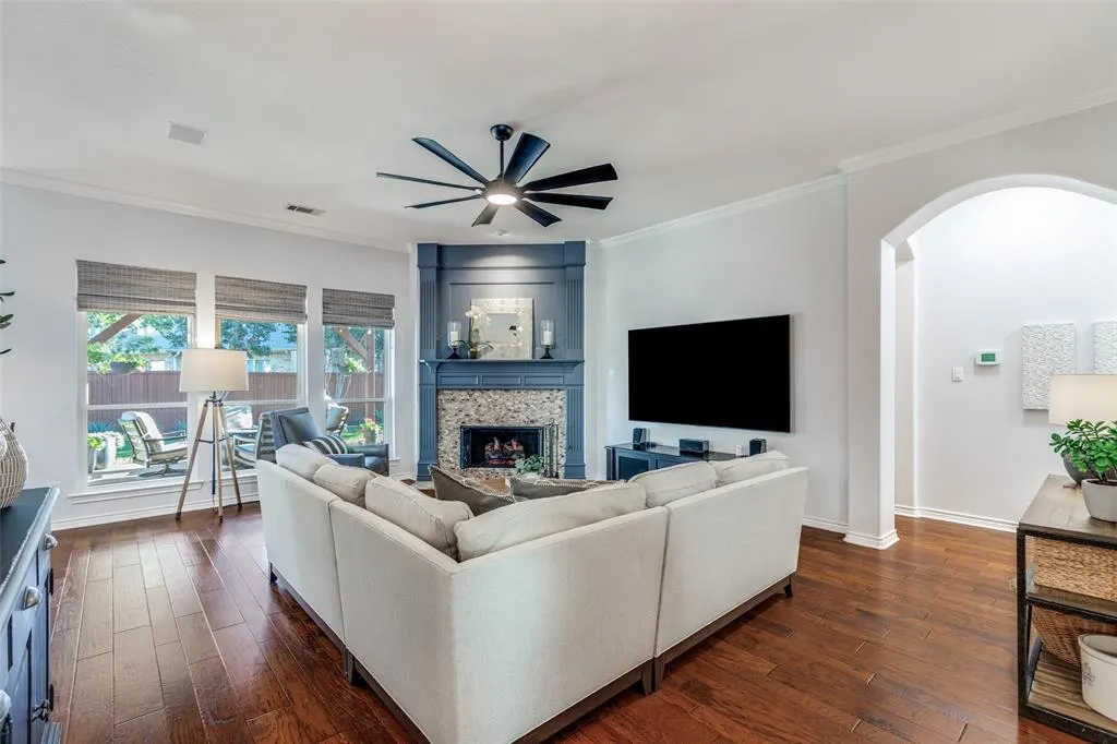 1731 Cross Point Road