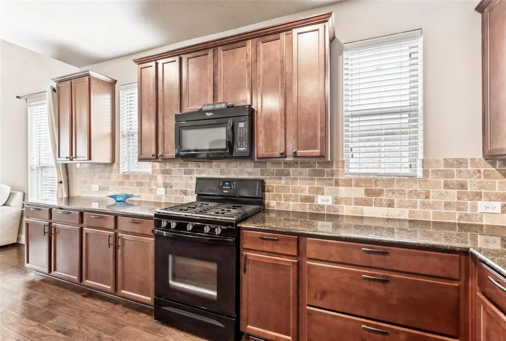 2612 Castle Creek Drive