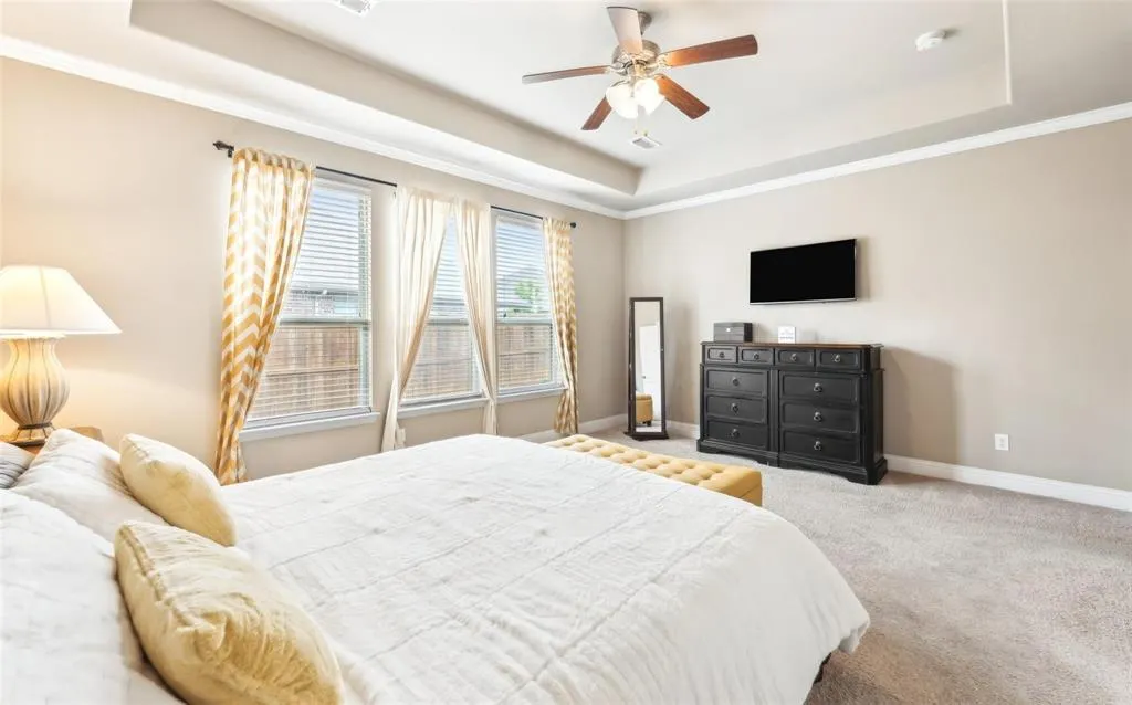 2612 Castle Creek Drive