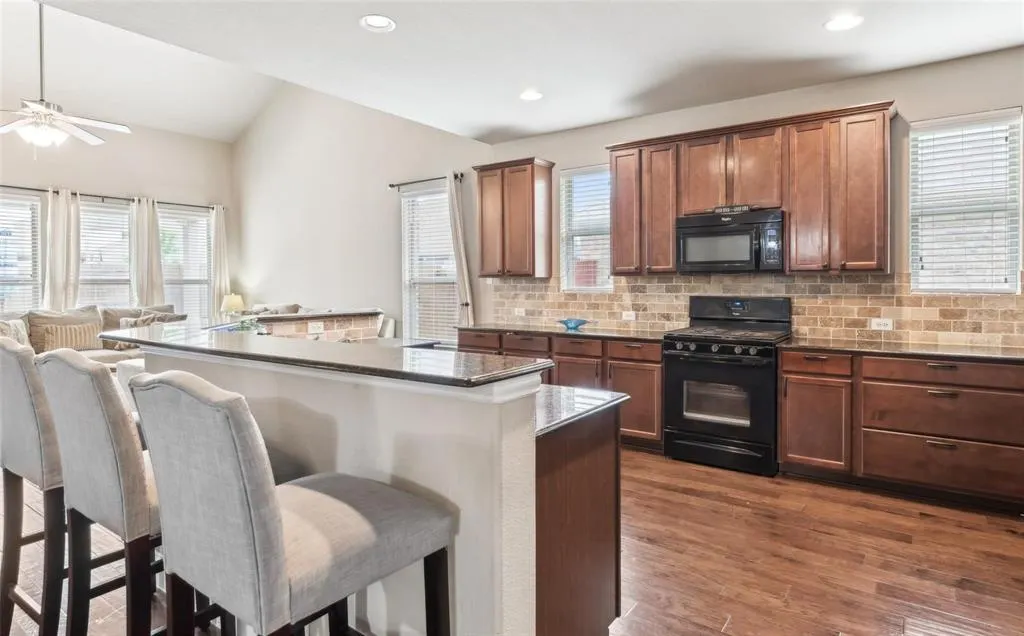 2612 Castle Creek Drive