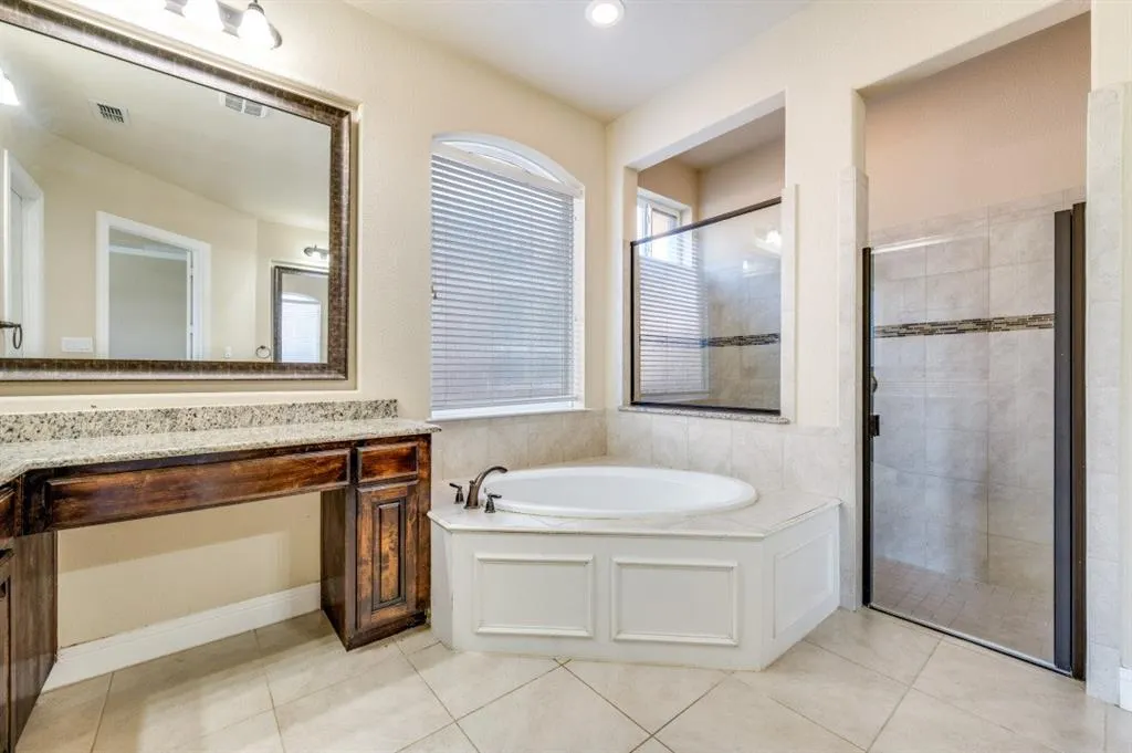 13513 Mardi Gras Lane