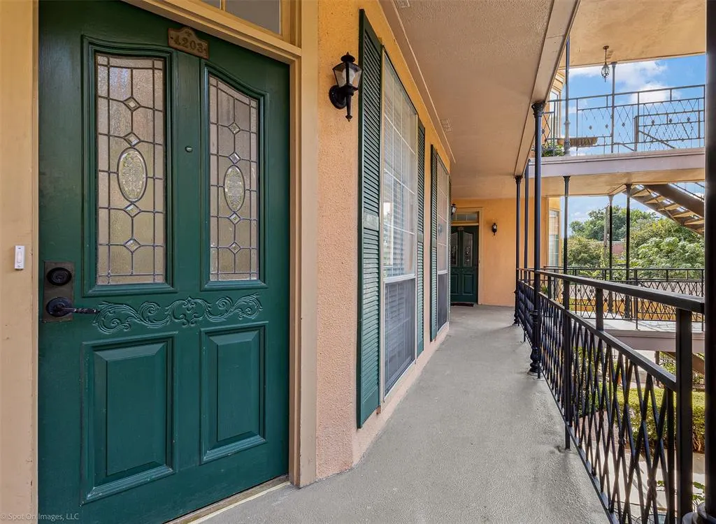 6318 Richmond Avenue, #4203